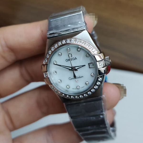 オメガ時計正面デザイン